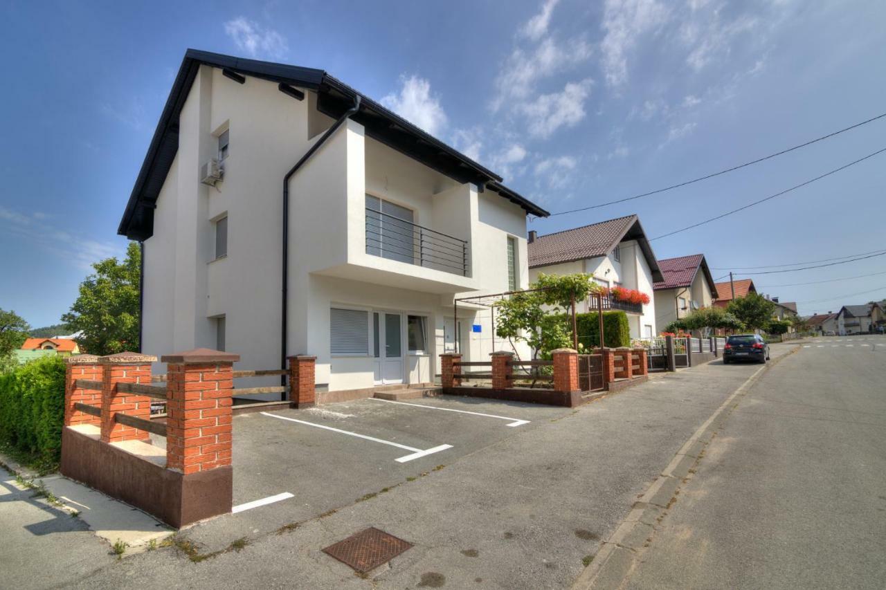 オトチャッツHouse Smolcicアパートメント エクステリア 写真